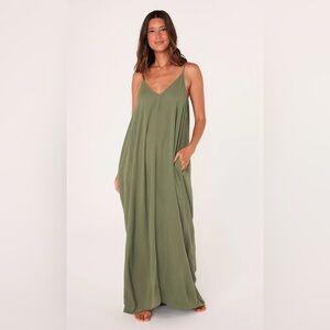 Lovestitch Weekend Mila Maxi Dress. Sage green. Size SM/ M. New with tags